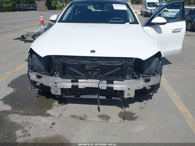 Продажа на аукционе авто 2024 Mercedes-benz E 350, vin: W1KLF4HB7RA014242, номер лота: 44879119