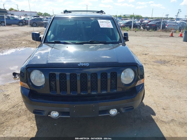 44879124 :رقم المزاد ، 1J4NF4GBXBD155289 vin ، 2011 Jeep Patriot Latitude X مزاد بيع