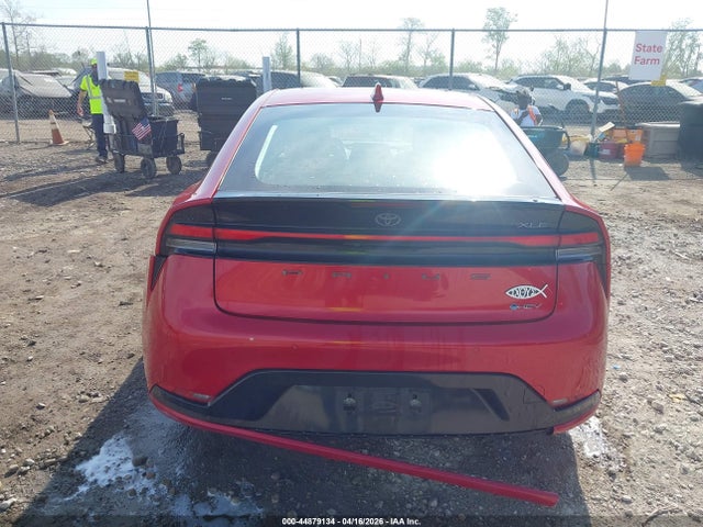 44879134 :رقم المزاد ، JTDACAAU1R3017095 vin ، 2024 Toyota Prius Xle مزاد بيع