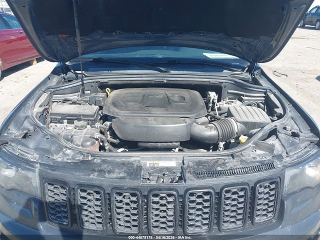 Продажа на аукционе авто 2018 Jeep Grand Cherokee Altitude 4x4, vin: 1C4RJFAG4JC164905, номер лота: 44879178