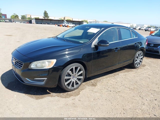 YV1612FS2E2278559 Volvo S60 T5 Platinum