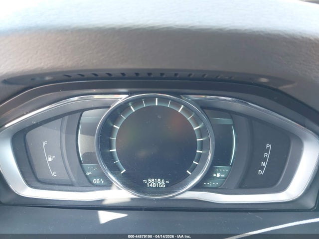 YV1612FS2E2278559 Volvo S60 T5 Platinum