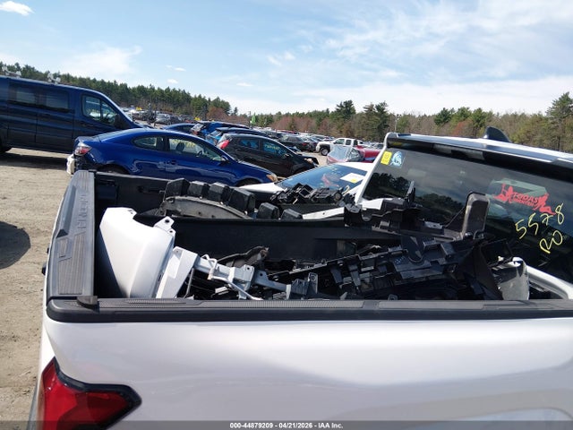 3TYLB5JN7ST071277 Toyota Tacoma Sr5