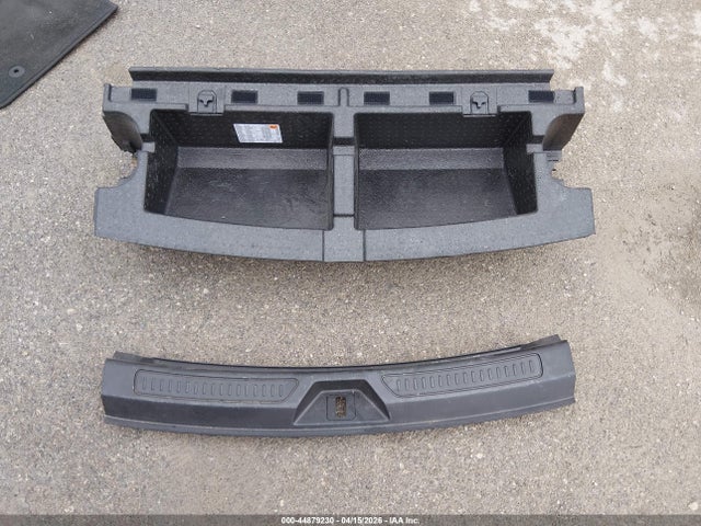 44879230 :رقم المزاد ، 1GKKNRL47MZ226426 vin ، 2021 Gmc Acadia Sle مزاد بيع