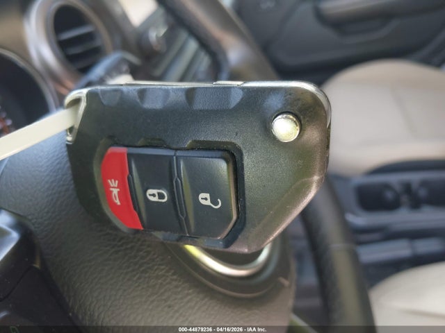 Продажа на аукционе авто 2019 Jeep Wrangler Unlimited Sport S 4x4, vin: 1C4HJXDN6KW591465, номер лота: 44879236
