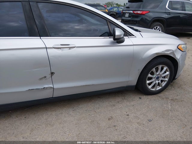 Aukcja sprzedaży 2016 Ford Fusion S, vin: 3FA6P0G70GR398156, numer aukcji: 44879237