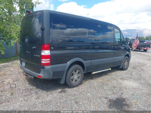 2014 Mercedes-benz Sprinter 2500 Normal Roof მანქანა იყიდება აუქციონზე, vin: WDZPE7DC7E5921185, აუქციონის ნომერი: 44879247