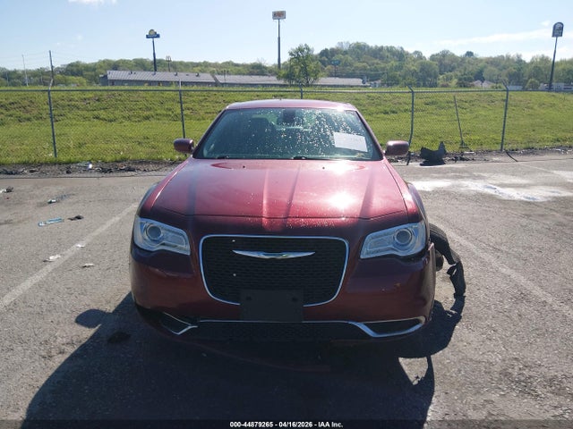 44879265 :رقم المزاد ، 2C3CCAAG8FH920487 vin ، 2015 Chrysler 300 Limited مزاد بيع