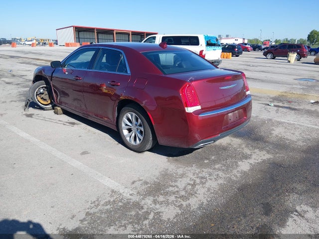 44879265 :رقم المزاد ، 2C3CCAAG8FH920487 vin ، 2015 Chrysler 300 Limited مزاد بيع