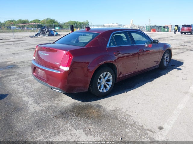 44879265 :رقم المزاد ، 2C3CCAAG8FH920487 vin ، 2015 Chrysler 300 Limited مزاد بيع