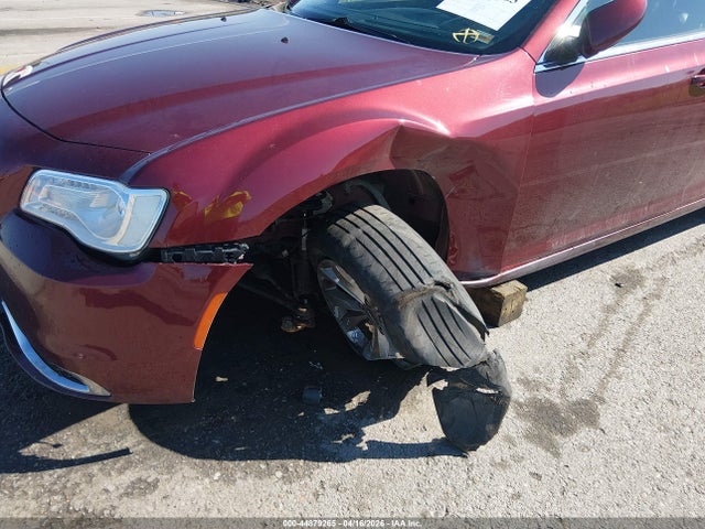 44879265 :رقم المزاد ، 2C3CCAAG8FH920487 vin ، 2015 Chrysler 300 Limited مزاد بيع