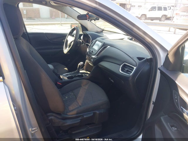 Продажа на аукционе авто 2018 Chevrolet Equinox Lt, vin: 2GNAXJEV3J6310542, номер лота: 44879305