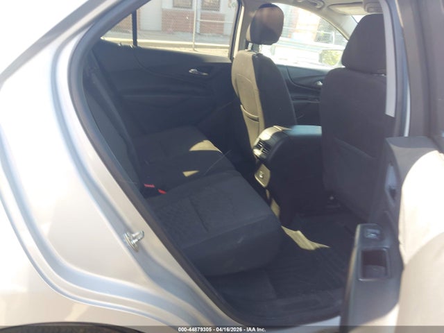 Продажа на аукционе авто 2018 Chevrolet Equinox Lt, vin: 2GNAXJEV3J6310542, номер лота: 44879305