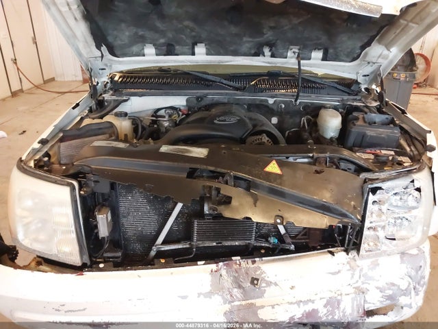 2003 Cadillac Escalade Standard მანქანა იყიდება აუქციონზე, vin: 1GYEK63N33R215957, აუქციონის ნომერი: 44879316