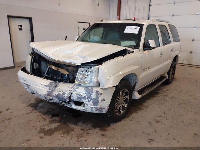 2003 Cadillac Escalade Standard მანქანა იყიდება აუქციონზე, vin: 1GYEK63N33R215957, აუქციონის ნომერი: 44879316