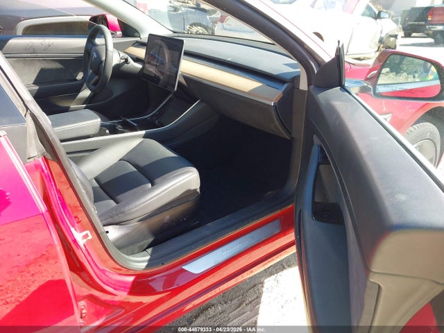 44879333 :رقم المزاد ، 5YJ3E1EA1LF705689 vin ، 2020 Tesla Model 3 Standard Range Plus Rear-wheel Drive/standard Range Rear-wheel Drive مزاد بيع