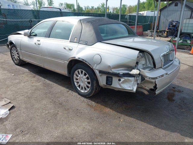 Продажа на аукционе авто 2006 Lincoln Town Car Signature, vin: 1LNHM81W46Y607467, номер лота: 44879340
