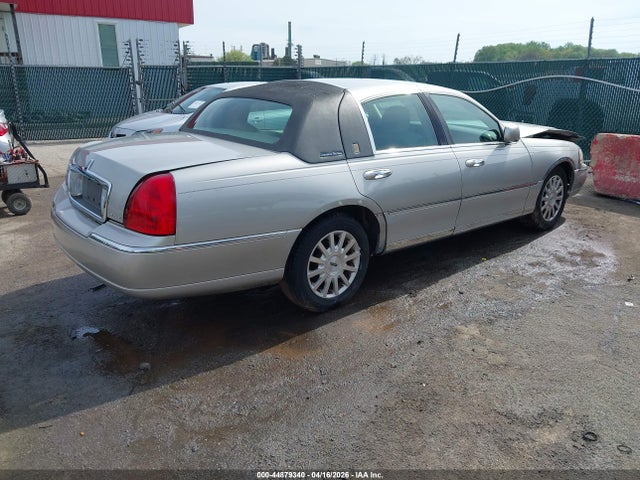 Продажа на аукционе авто 2006 Lincoln Town Car Signature, vin: 1LNHM81W46Y607467, номер лота: 44879340