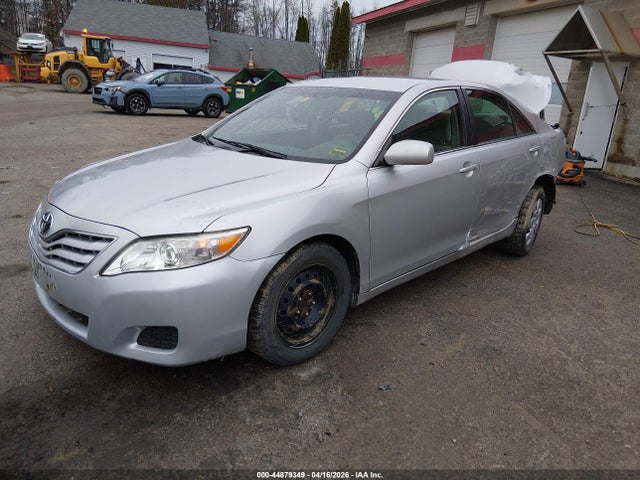 2010 Toyota Camry Le მანქანა იყიდება აუქციონზე, vin: 4T4BF3EK7AR059965, აუქციონის ნომერი: 44879349