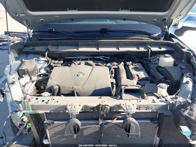 44879350 :رقم المزاد ، 5TDGZRBH6MS121257 vin ، 2021 Toyota Highlander Xle مزاد بيع