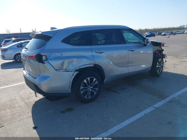 44879350 :رقم المزاد ، 5TDGZRBH6MS121257 vin ، 2021 Toyota Highlander Xle مزاد بيع