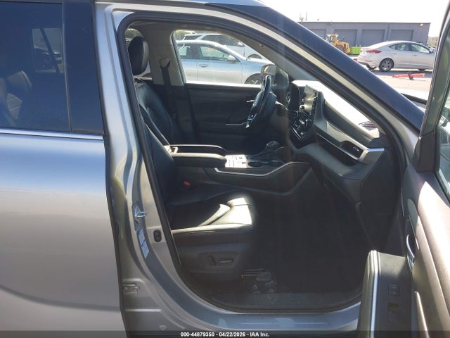 44879350 :رقم المزاد ، 5TDGZRBH6MS121257 vin ، 2021 Toyota Highlander Xle مزاد بيع
