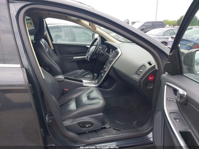 Продаж на аукціоні авто 2012 Volvo Xc60 3.2/3.2 Platinum/3.2 Premier/3.2 Premier Plus, vin: YV4952DL3C2331606, номер лоту: 44879366