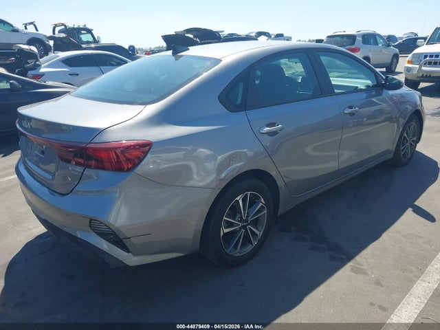 Aukcja sprzedaży 2023 Kia Forte Lxs, vin: 3KPF24AD5PE627081, numer aukcji: 44879409