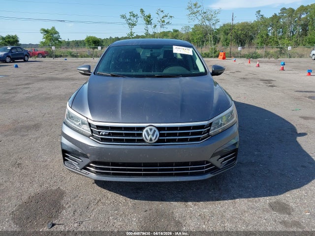 Продаж на аукціоні авто 2017 Volkswagen Passat 1.8t R-line, vin: 1VWDT7A35HC062611, номер лоту: 44879430
