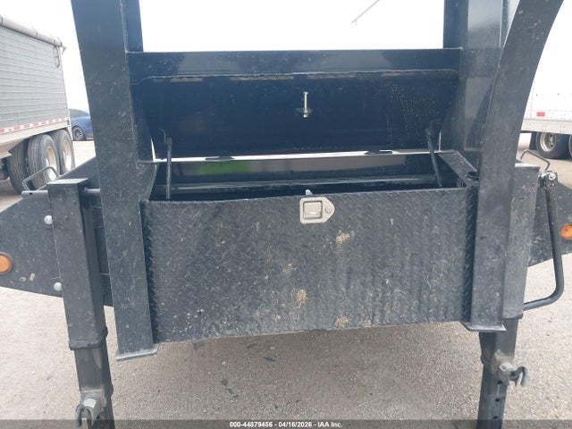 Aukcja sprzedaży 2026 Pj Trailers Gooseneck Flatbed, vin: 4P53F4928T1432640, numer aukcji: 44879456
