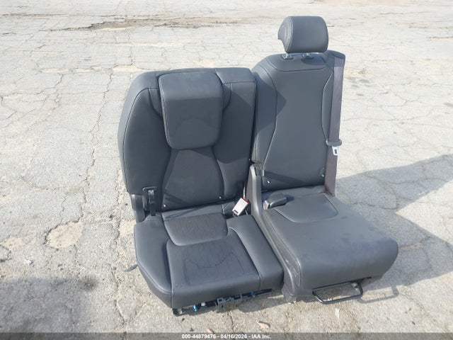 KNDNE5KA2S6032412 KIA Carnival Mpv Hybrid Sx