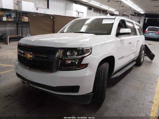 Auction sale of the 2019 Chevrolet Suburban Lt, vin: 1GNSKHKC2KR394972, lot number: 44879494
