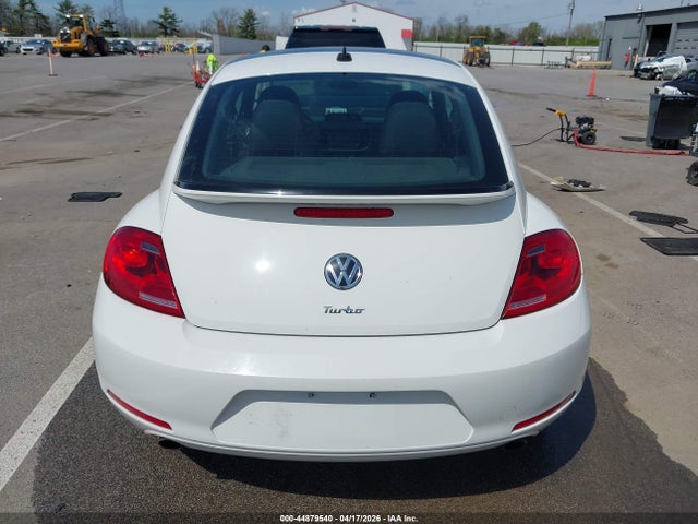 44879540 :رقم المزاد ، 3VWVA7AT4DM663463 vin ، 2013 Volkswagen Beetle Turbo مزاد بيع