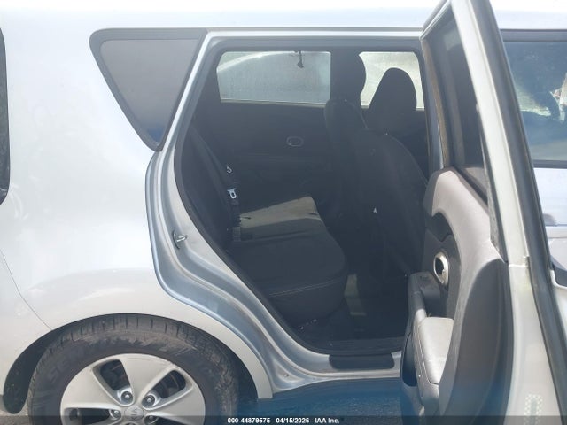 KNDJN2A25F7777047 KIA Soul !
