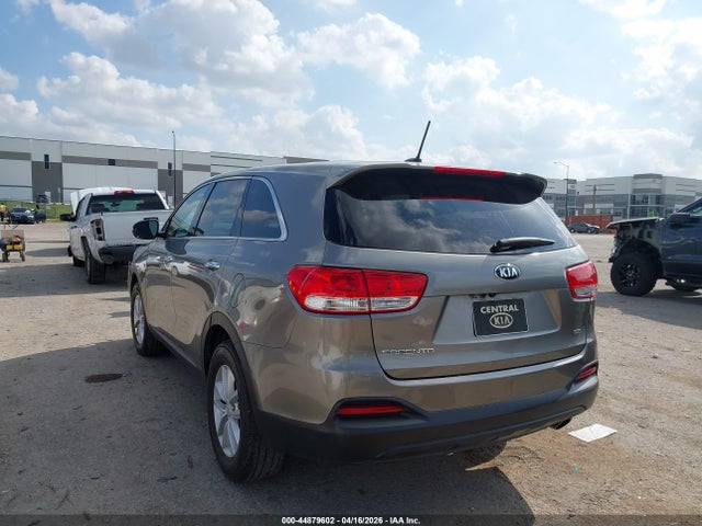 Продажа на аукционе авто 2016 Kia Sorento 2.4l L, vin: 5XYPG4A34GG061110, номер лота: 44879602
