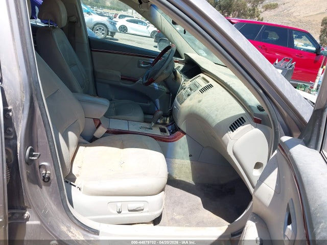 2006 Hyundai Azera Limited/se მანქანა იყიდება აუქციონზე, vin: KMHFC46F86A085401, აუქციონის ნომერი: 44879702