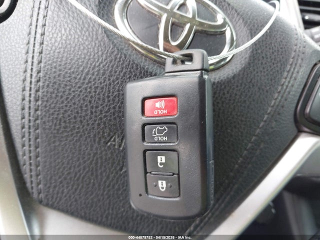 2016 Toyota Highlander Xle V6 მანქანა იყიდება აუქციონზე, vin: 5TDKKRFH9GS179313, აუქციონის ნომერი: 44879752