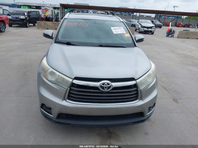 2016 Toyota Highlander Xle V6 მანქანა იყიდება აუქციონზე, vin: 5TDKKRFH9GS179313, აუქციონის ნომერი: 44879752
