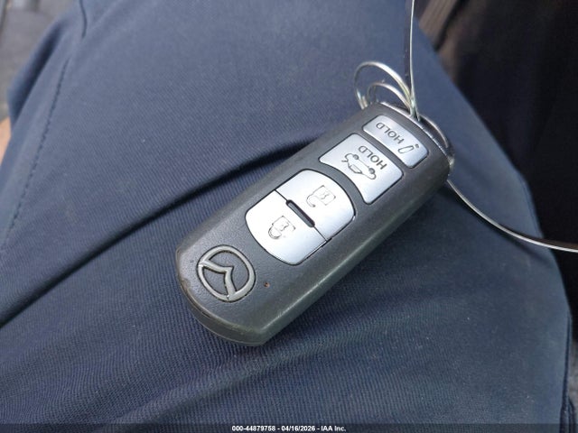 44879758 :رقم المزاد ، 3MZBN1U76JM188364 vin ، 2018 Mazda Mazda3 Sport مزاد بيع