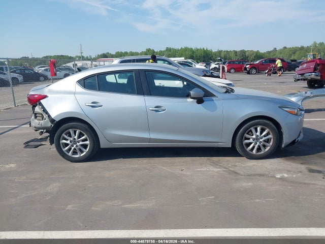 44879758 :رقم المزاد ، 3MZBN1U76JM188364 vin ، 2018 Mazda Mazda3 Sport مزاد بيع