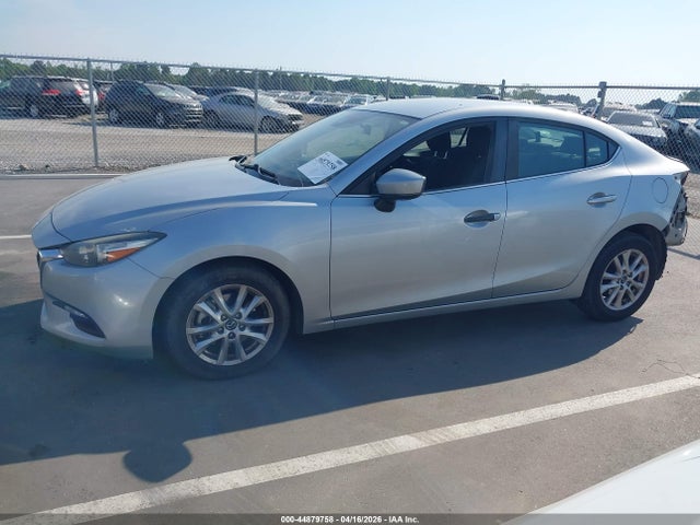 44879758 :رقم المزاد ، 3MZBN1U76JM188364 vin ، 2018 Mazda Mazda3 Sport مزاد بيع