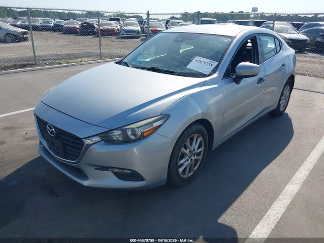 44879758 :رقم المزاد ، 3MZBN1U76JM188364 vin ، 2018 Mazda Mazda3 Sport مزاد بيع