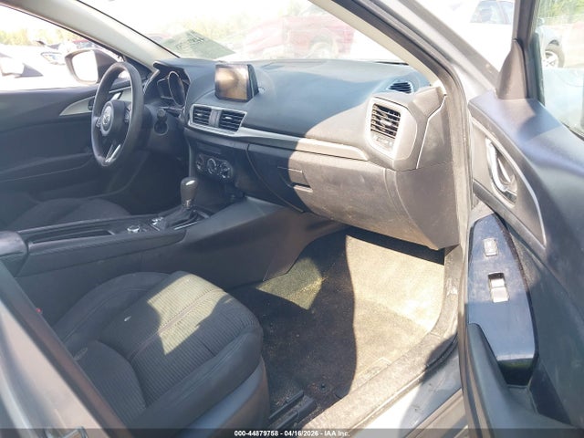 44879758 :رقم المزاد ، 3MZBN1U76JM188364 vin ، 2018 Mazda Mazda3 Sport مزاد بيع