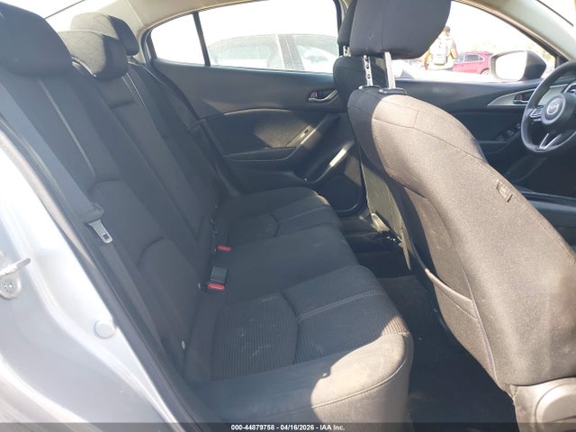 44879758 :رقم المزاد ، 3MZBN1U76JM188364 vin ، 2018 Mazda Mazda3 Sport مزاد بيع