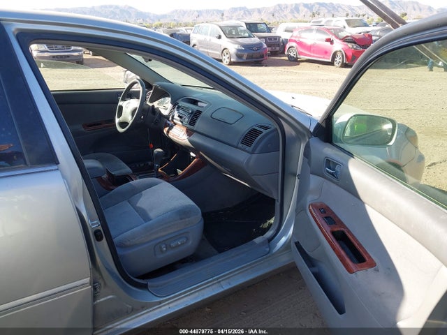 44879775 :رقم المزاد ، 4T1BE32K74U869523 vin ، 2004 Toyota Camry Le/xle/se مزاد بيع