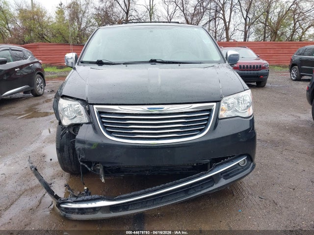 2016 Chrysler Town & Country Touring-l მანქანა იყიდება აუქციონზე, vin: 2C4RC1CG3GR305456, აუქციონის ნომერი: 44879793