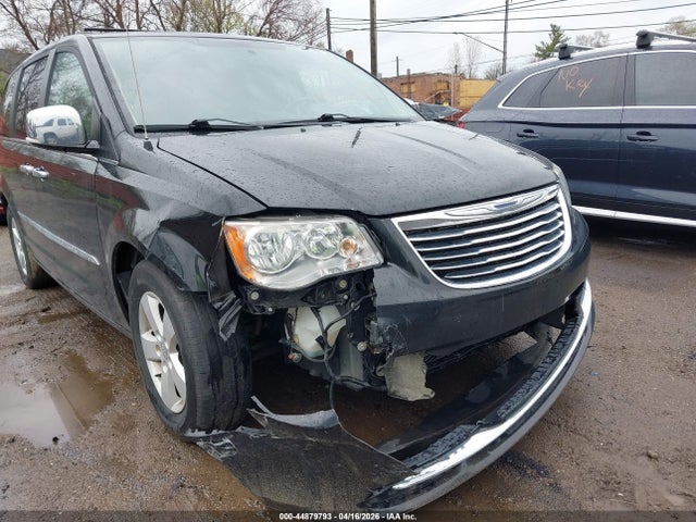 2016 Chrysler Town & Country Touring-l მანქანა იყიდება აუქციონზე, vin: 2C4RC1CG3GR305456, აუქციონის ნომერი: 44879793