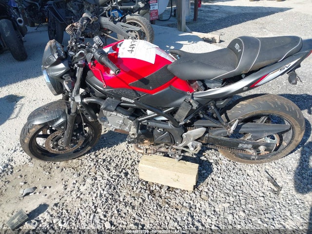 Suzuki SV650 2017 JS1VP55A9H2100530 Image 13