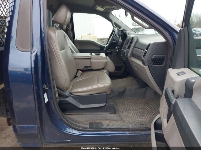 Ford F-350 Chassis Xl 2017 1FDRF3G66HEE66060 Image 5