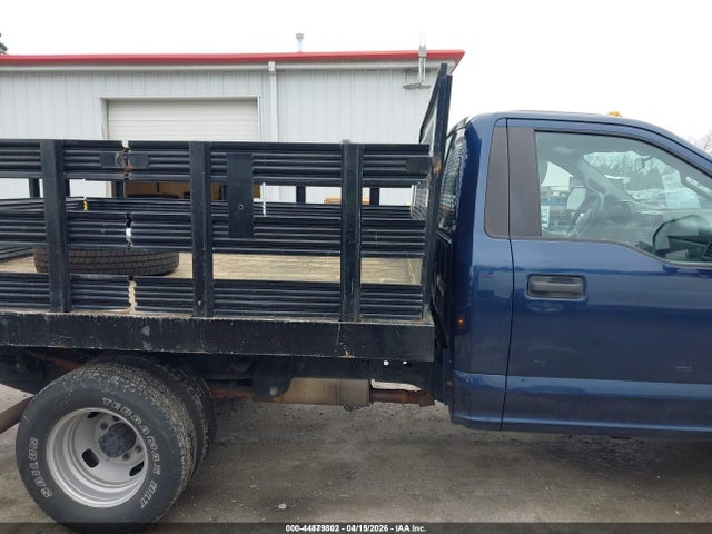 Ford F-350 Chassis Xl 2017 1FDRF3G66HEE66060 Image 8